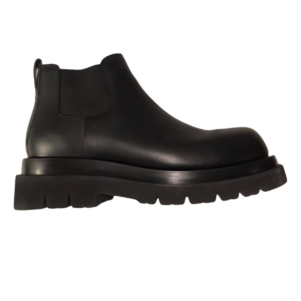 Bottega Veneta Chunky Black Leather Lug Ankle Boot 42